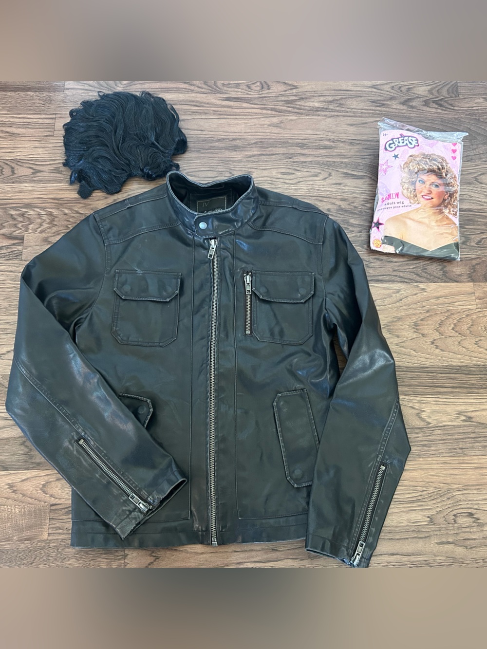Grease Couples Costume - 2 Wigs and Mens L Faux Leather Jacket